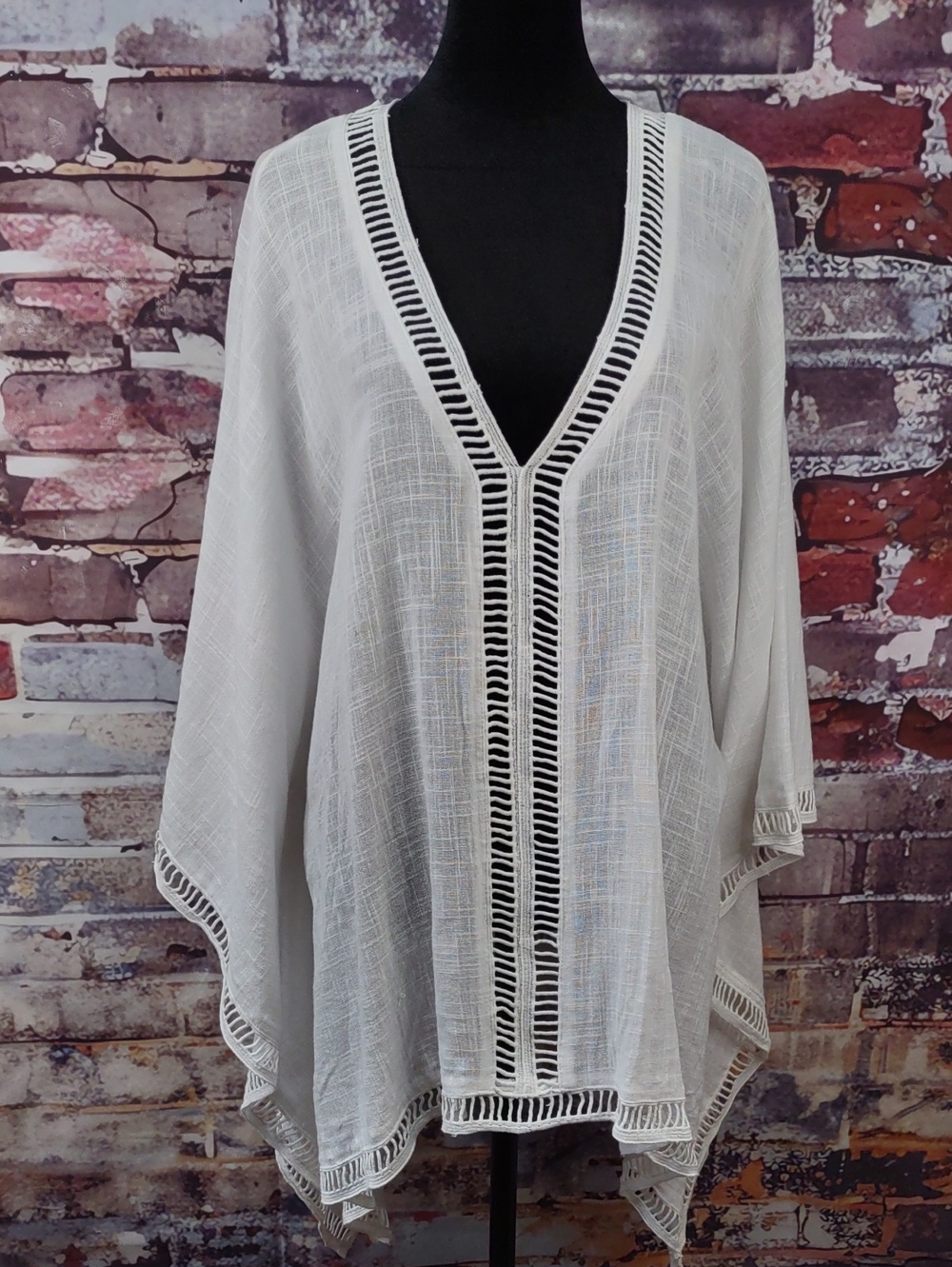 V-Neck Cotton/Cutwork Tunic Top